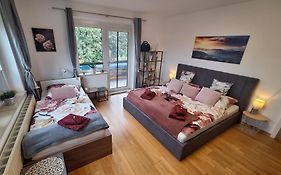 HomeW4 - Rosen Apartment